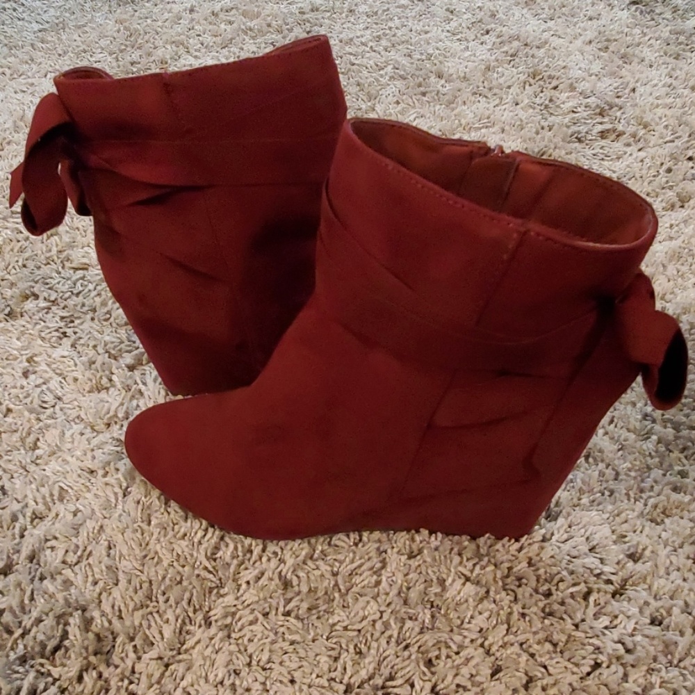 Maroon wedge booties